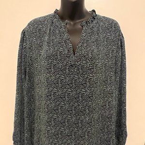 Loft Blouse - Green & Black dot pattern in XL